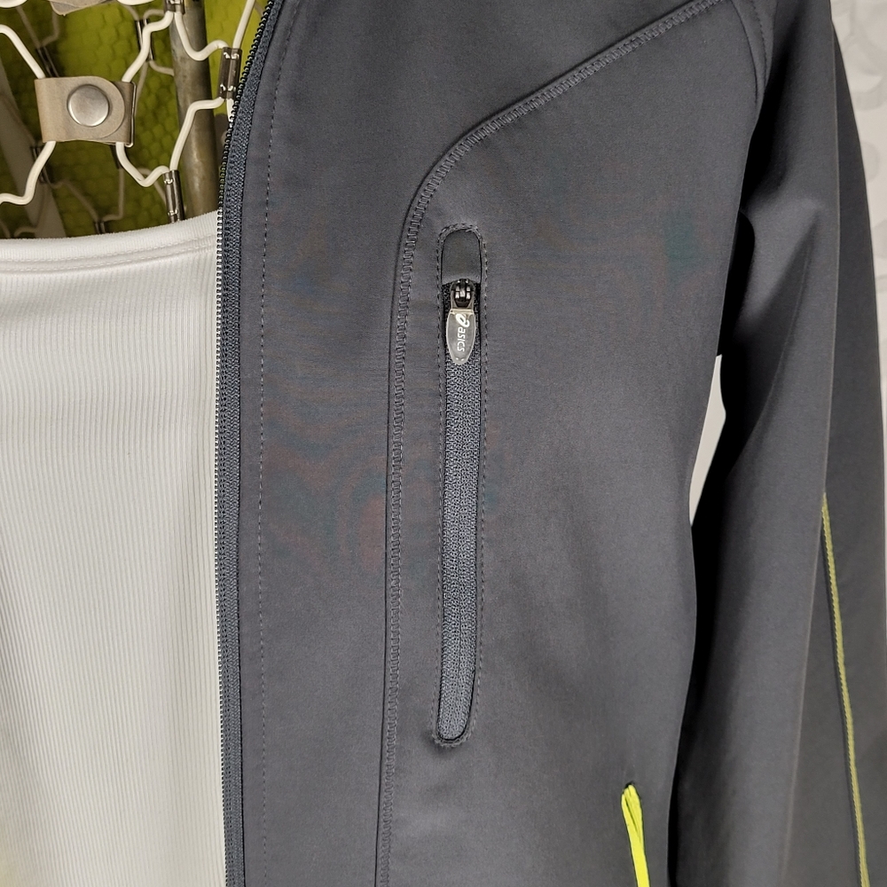 Asics runner jacket - Picture 2 of 14